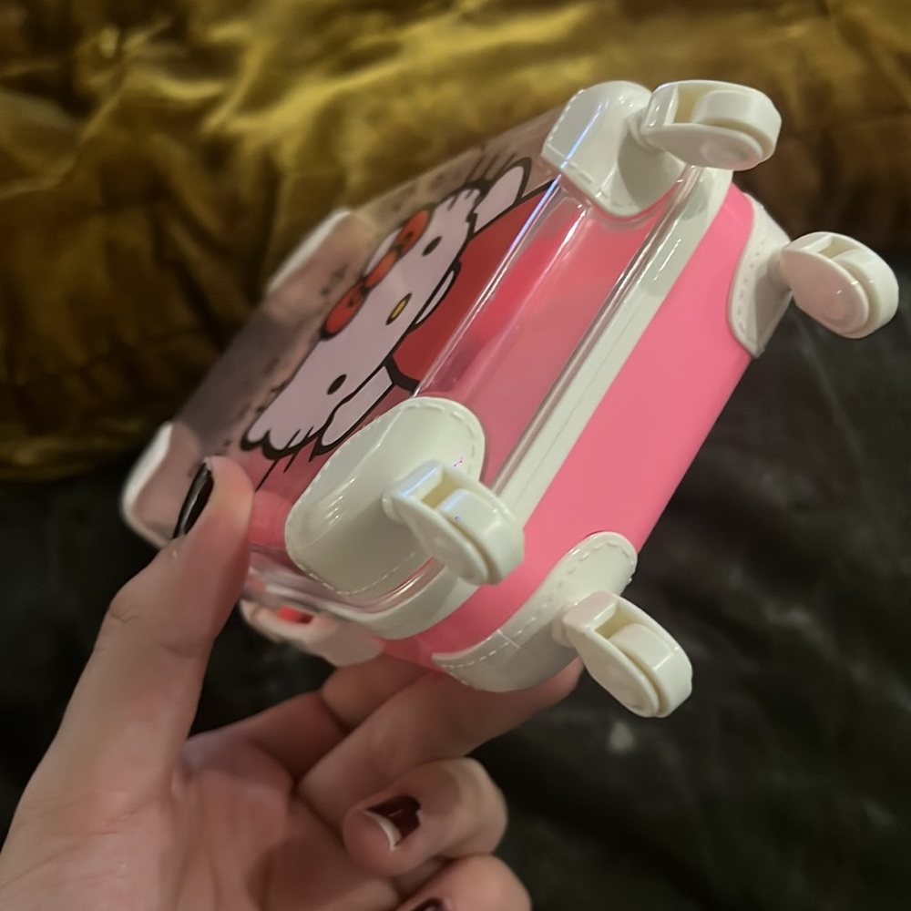 Hello kitty mini suitcase - Picture 4 of 4